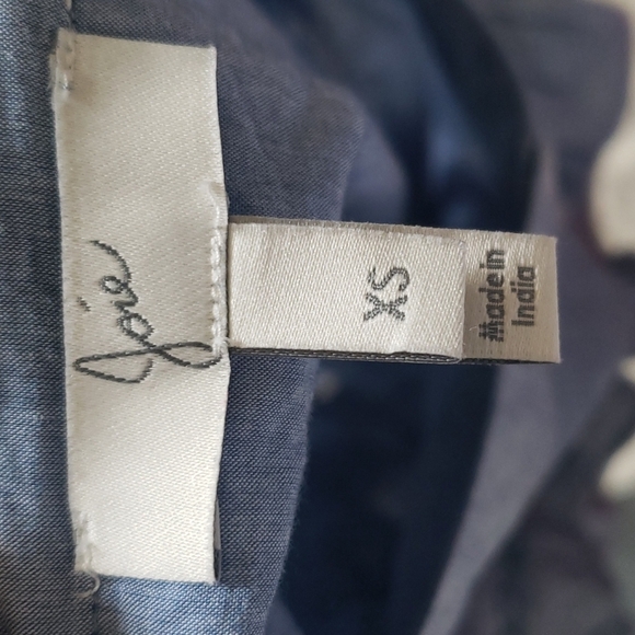 Joie Akari Ruffled Cold Shoulder Button Front Chambray Blouse SzXS - Picture 5 of 10